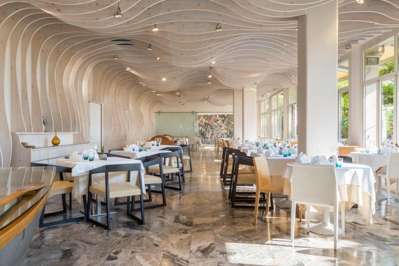 Hotel Baia Azzurra - Lake Front Torbole Sul Garda Εξωτερικό φωτογραφία