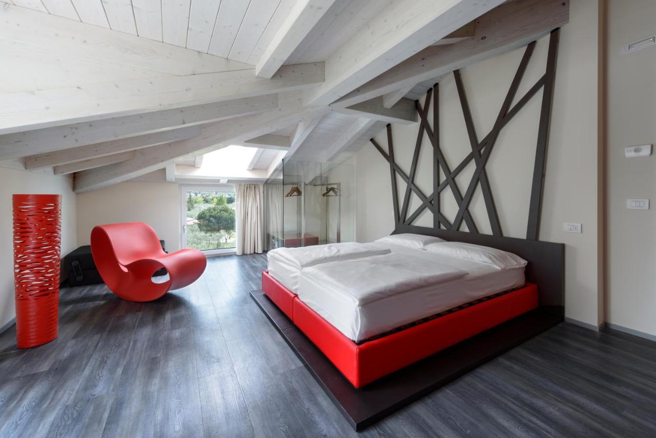 Hotel Baia Azzurra - Lake Front Torbole Sul Garda Εξωτερικό φωτογραφία