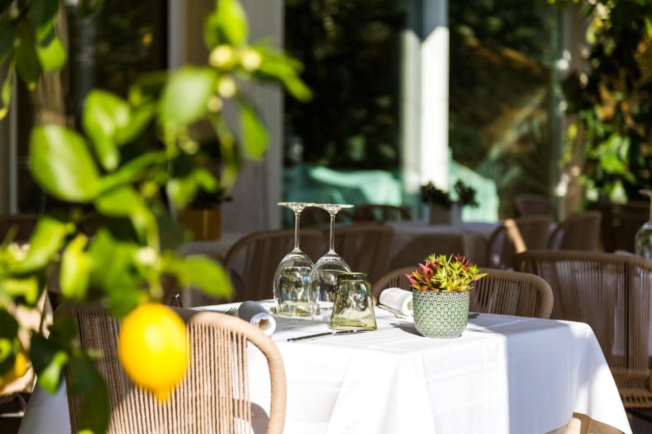 Hotel Baia Azzurra - Lake Front Torbole Sul Garda Εξωτερικό φωτογραφία