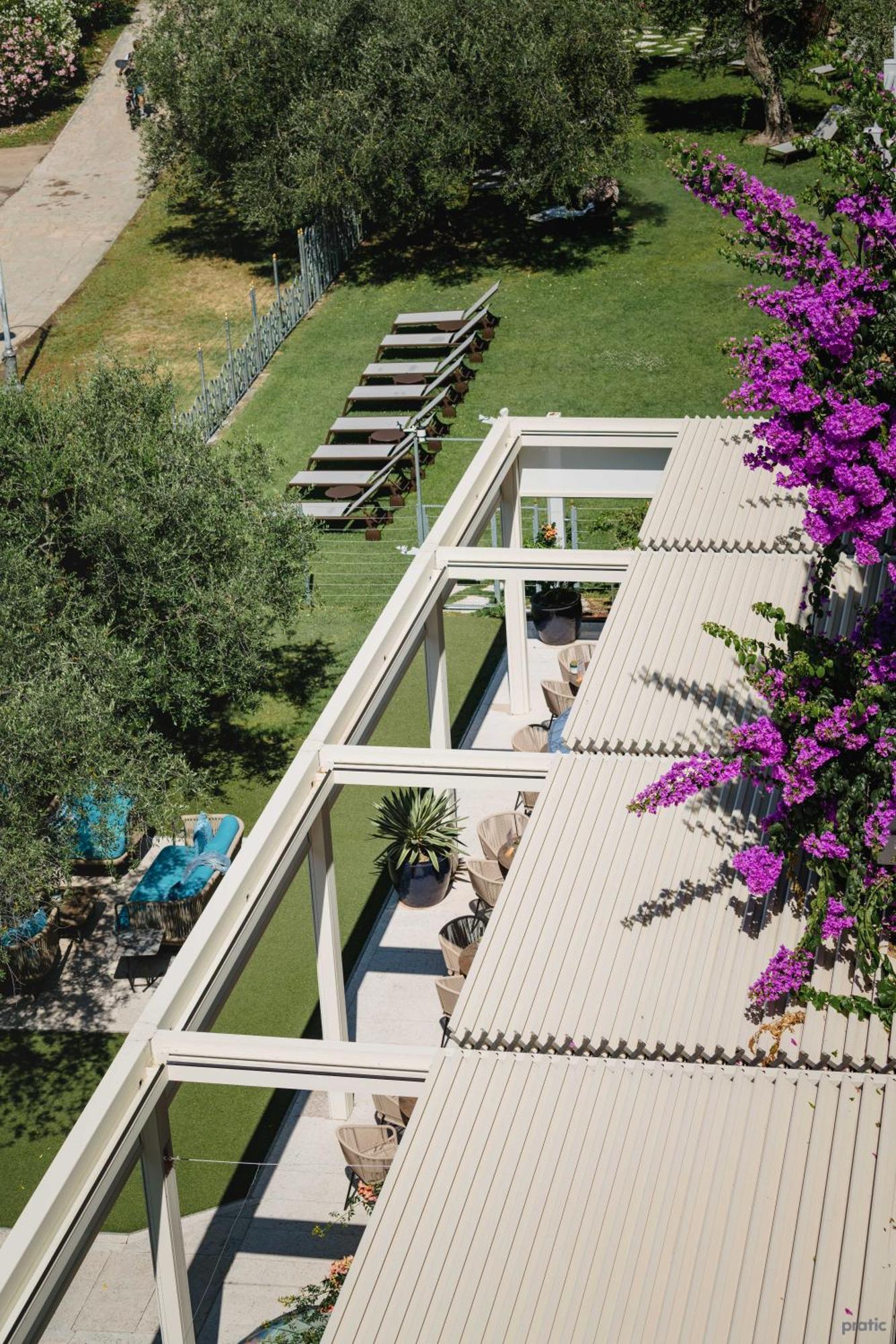 Hotel Baia Azzurra - Lake Front Torbole Sul Garda Εξωτερικό φωτογραφία