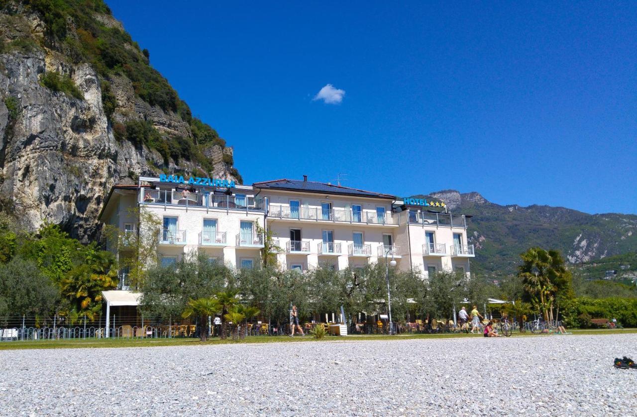 Hotel Baia Azzurra - Lake Front Torbole Sul Garda Εξωτερικό φωτογραφία